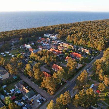 Osrodek Wypoczynkowy Merkury Mrzeżyno Esterno foto