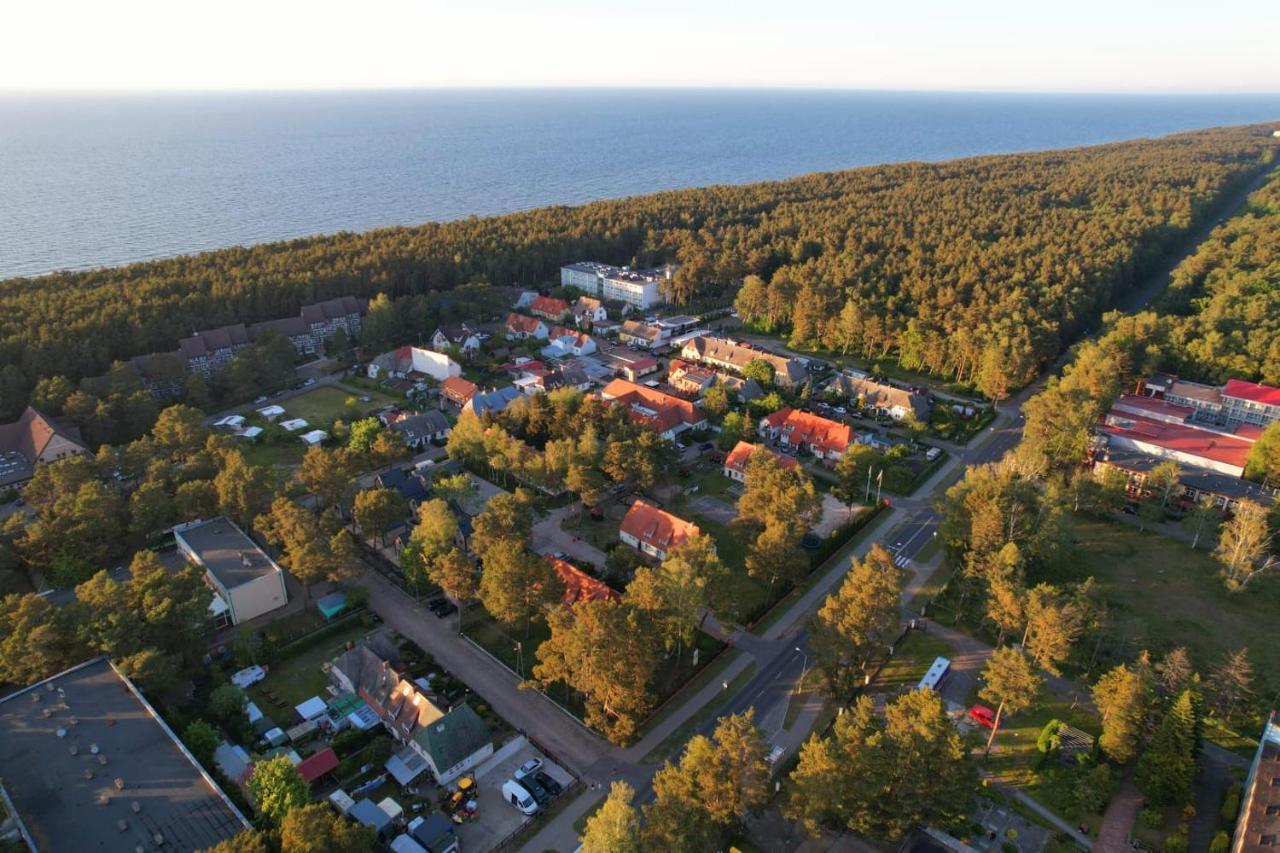 Osrodek Wypoczynkowy Merkury Mrzeżyno Esterno foto
