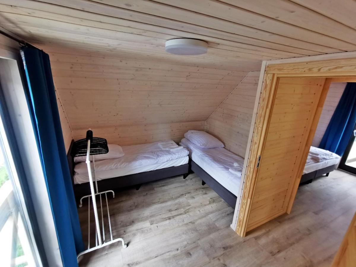 Osrodek Wypoczynkowy Merkury Mrzeżyno Esterno foto