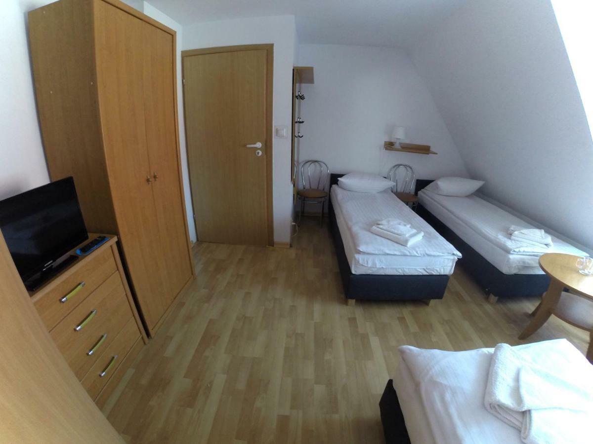 Osrodek Wypoczynkowy Merkury Mrzeżyno Esterno foto
