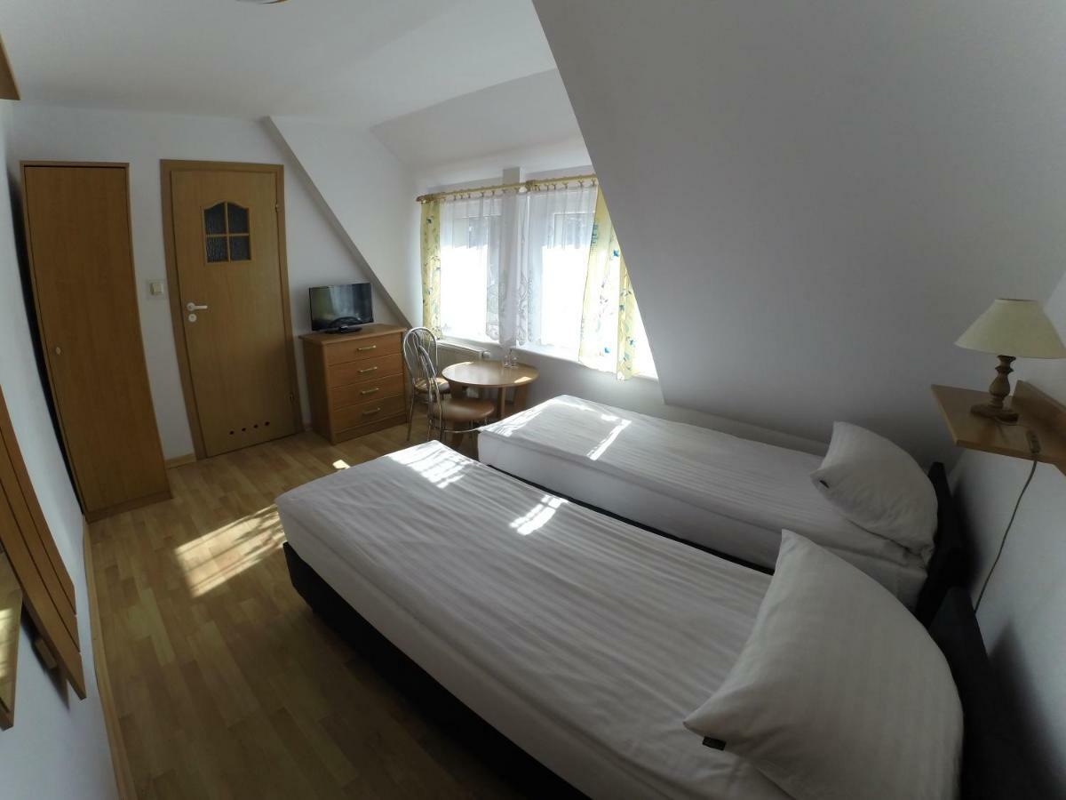 Osrodek Wypoczynkowy Merkury Mrzeżyno Esterno foto